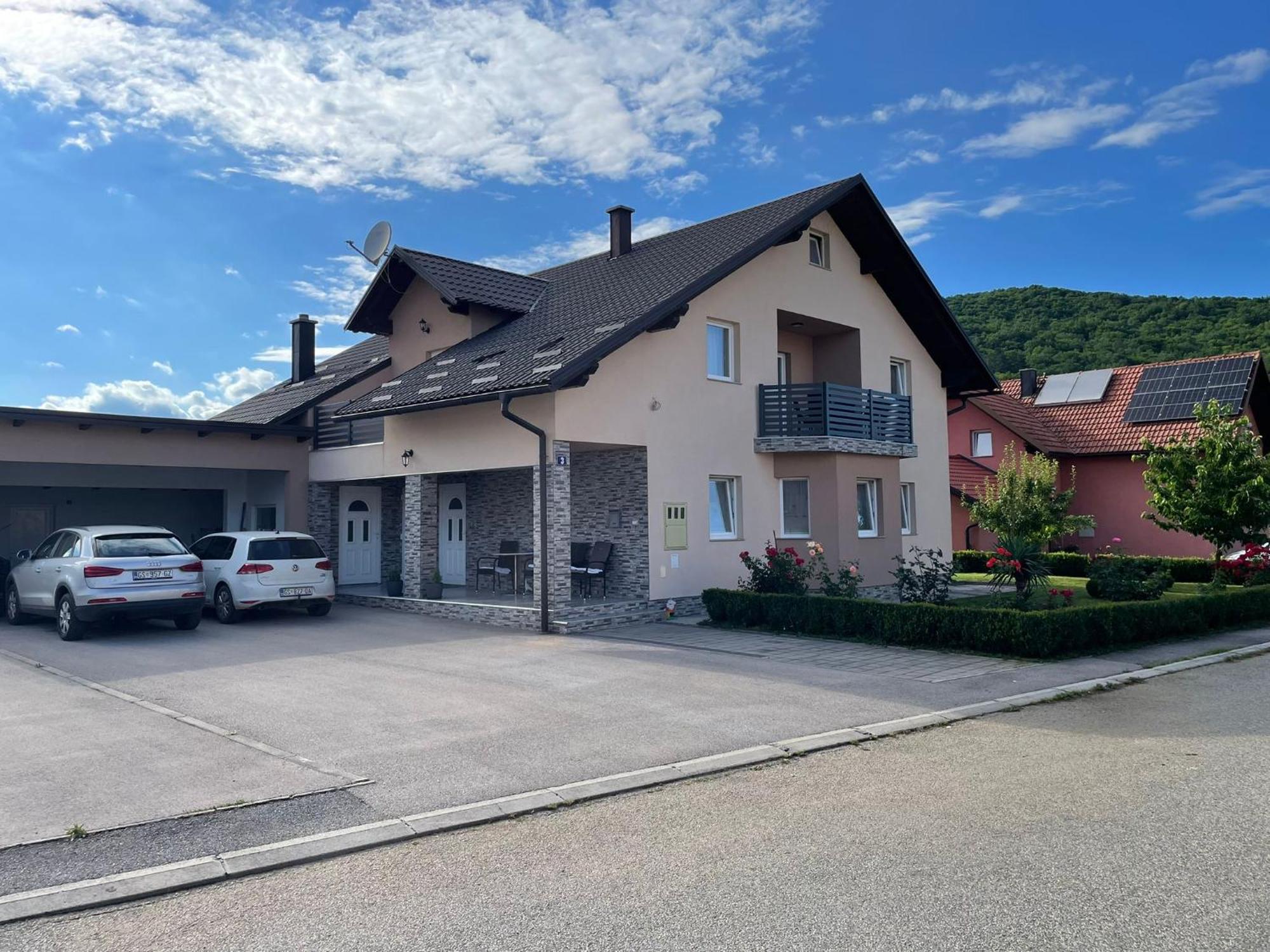 Apartman Nativis Оточац Экстерьер фото