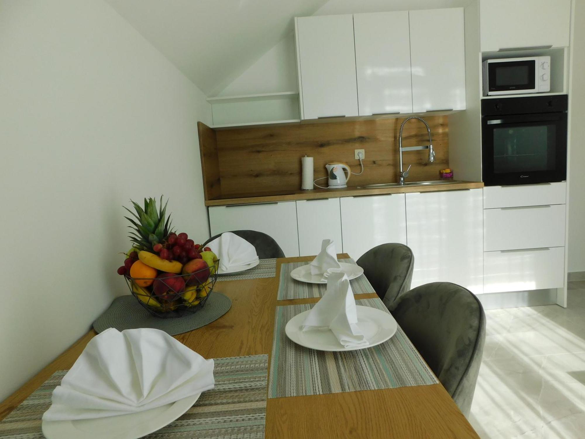 Apartman Nativis Оточац Экстерьер фото