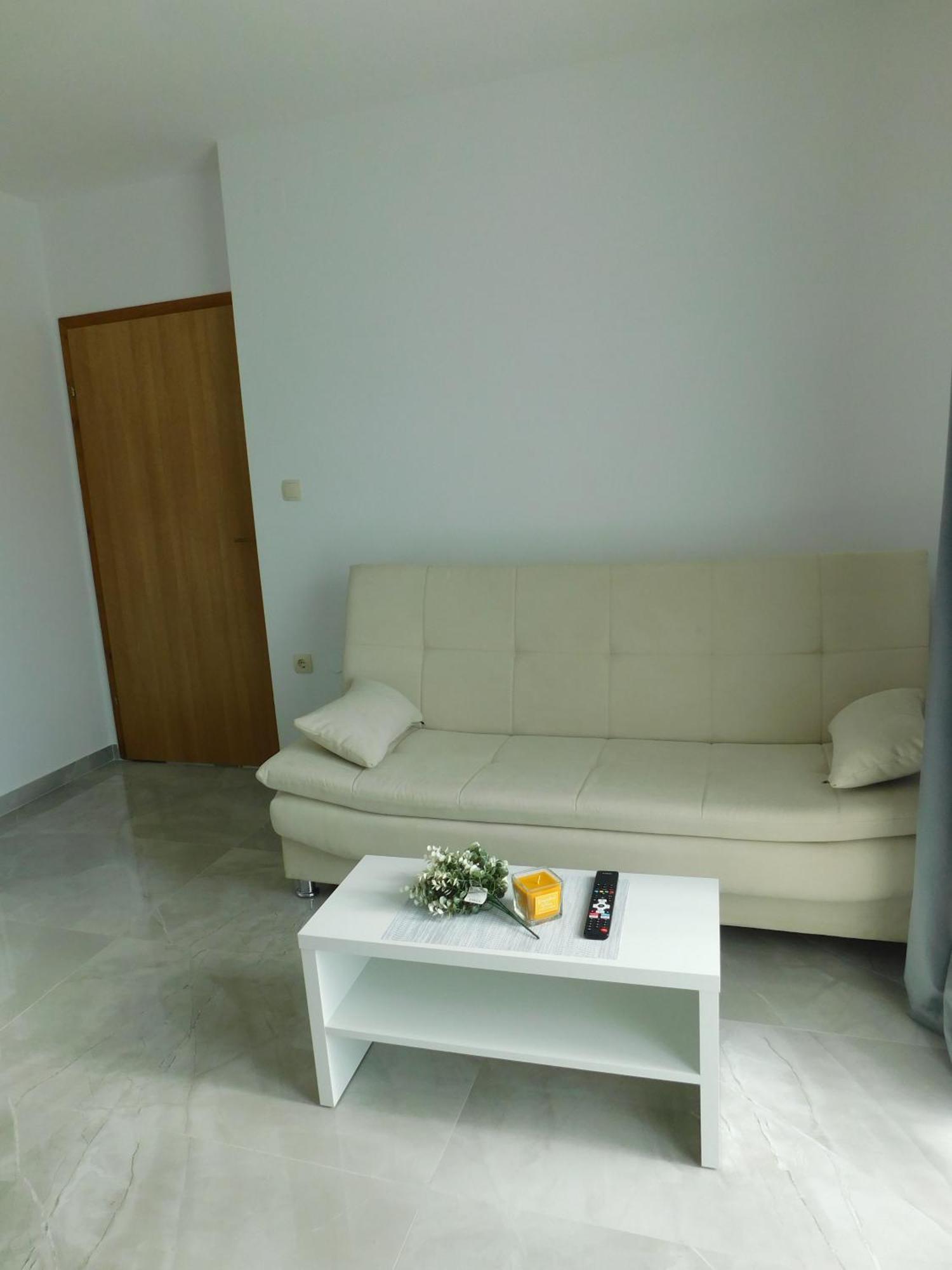 Apartman Nativis Оточац Экстерьер фото
